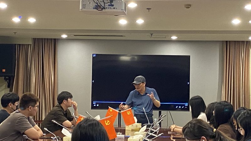 文化传媒公司法人变更：风险与应对策略